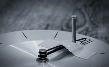 Czym przykleić gałkę zmiany biegów? Czym przykleić gałkę zmiany biegów?