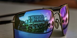 Ile schnie folia do przyciemniania szyb?