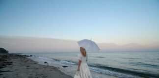 Jak ściągnąć szkło hartowane?