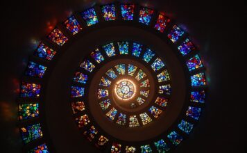 Czy można przykleić szkło hartowane na pęknięty ekran?