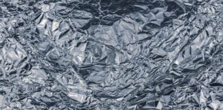 Czy folia PPF niszczy lakier?